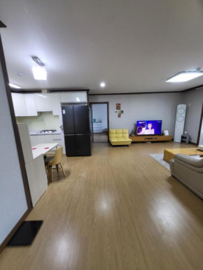 Jutti House